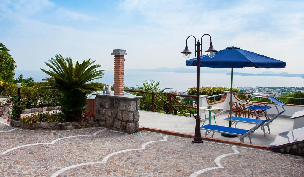 Relais Maison De Charles Ischia Værelse billede